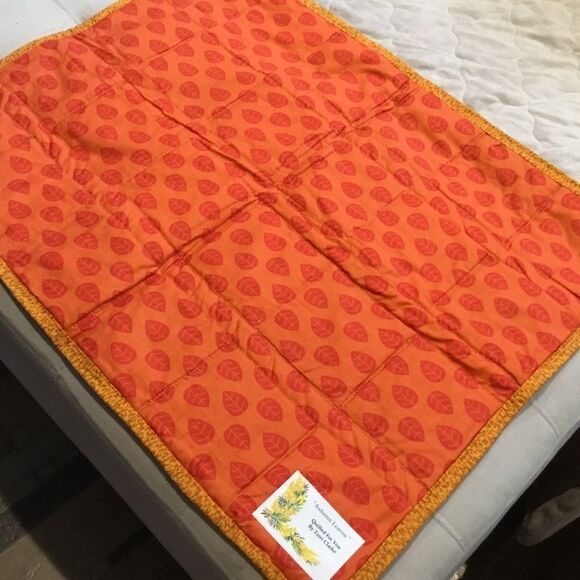 NWT Hand Crafted and Quilted Autumn Colors Runner - Picture 10 of 11